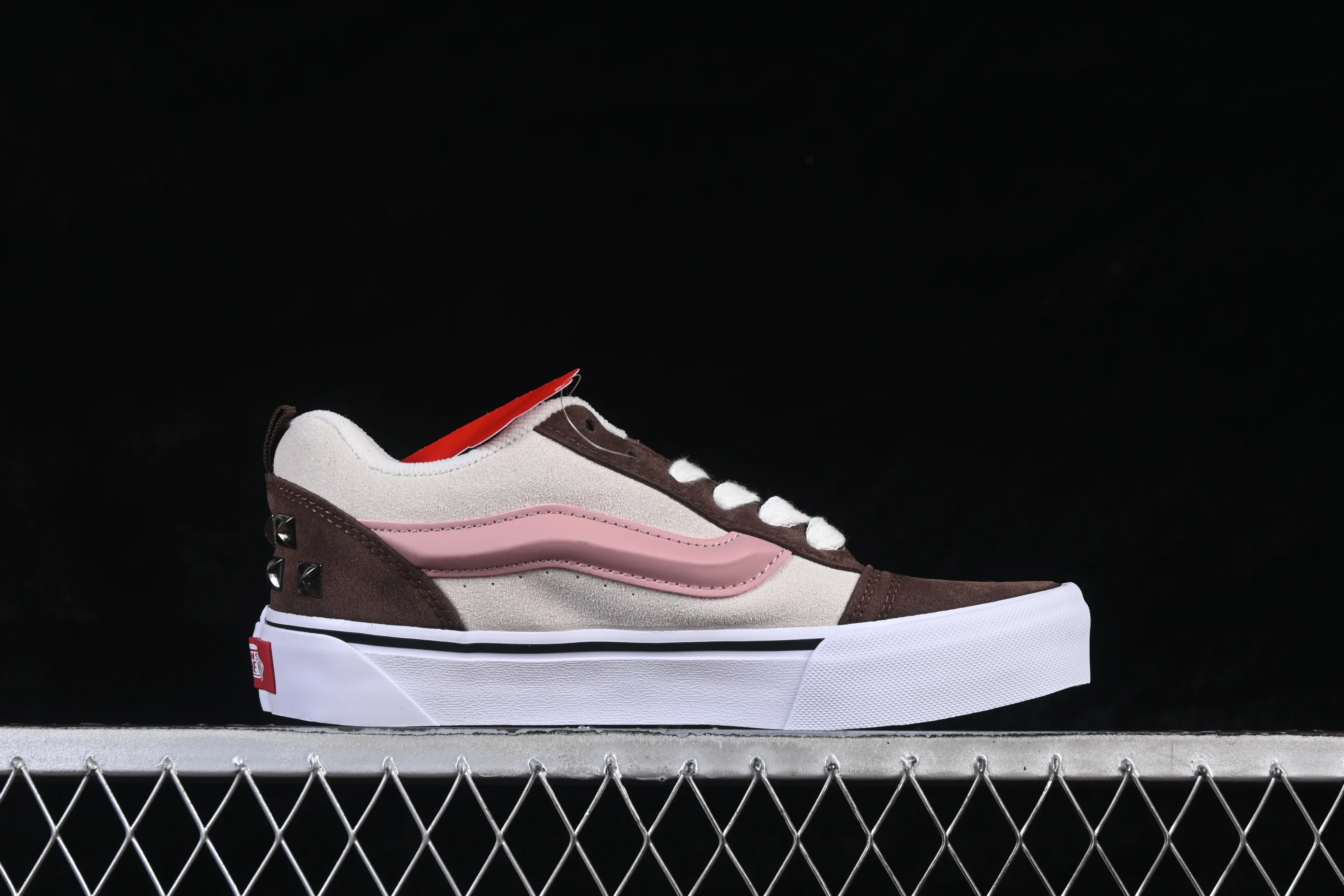 All categories Vans series Vans Low Vans Knu Skool Vans low-top casual skateboard shoes VN0009SY398